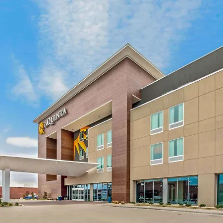 La Quinta By Wyndham Waco Baylor Downtown Hotel